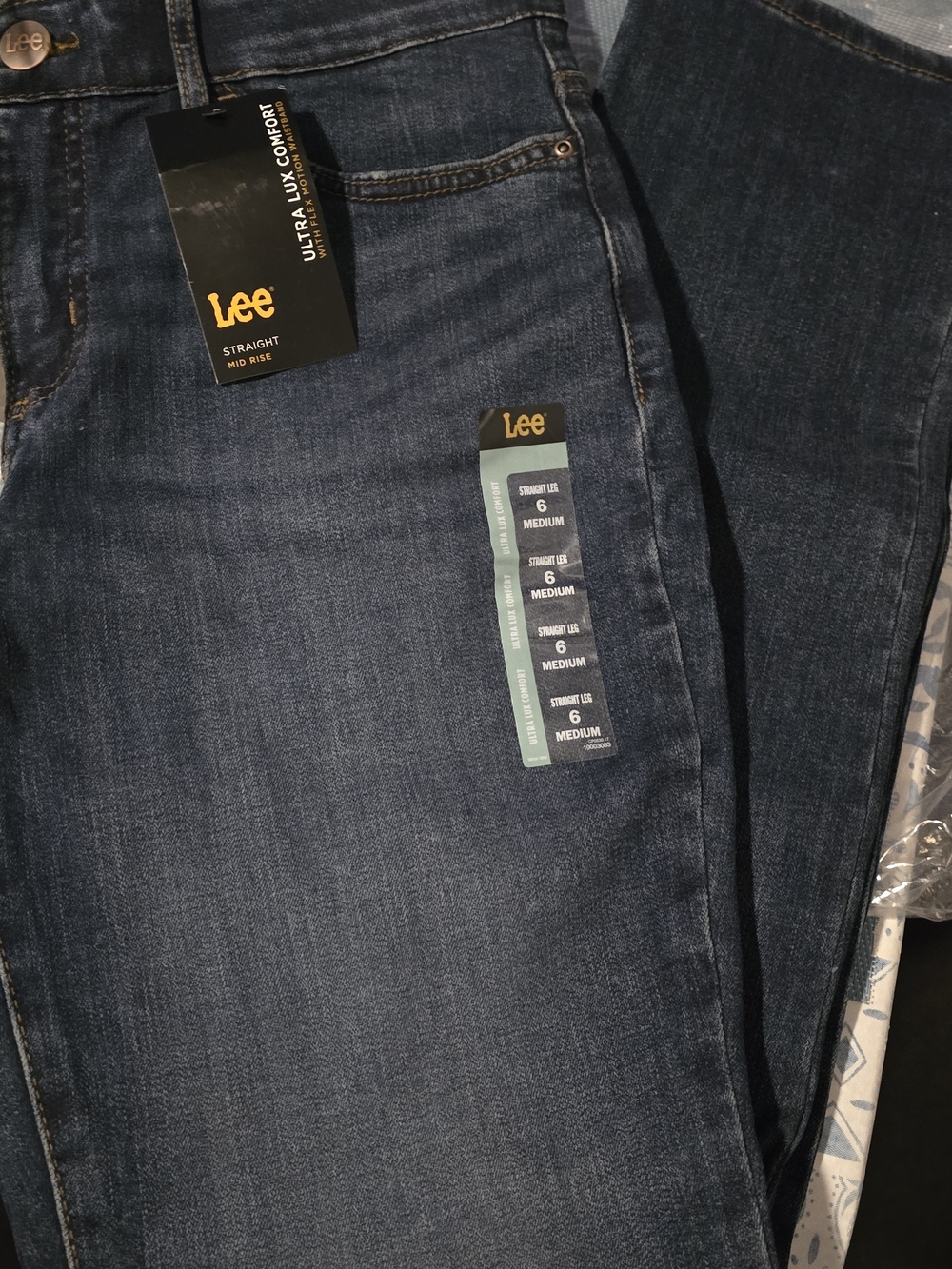 Lee Womens Straight Mid-Rise Jeans in Dark Blue